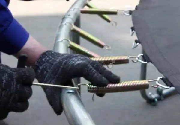 How to Remove Trampoline Springs Without Tool