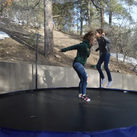 How Many Feet around is a 15 Foot Trampoline