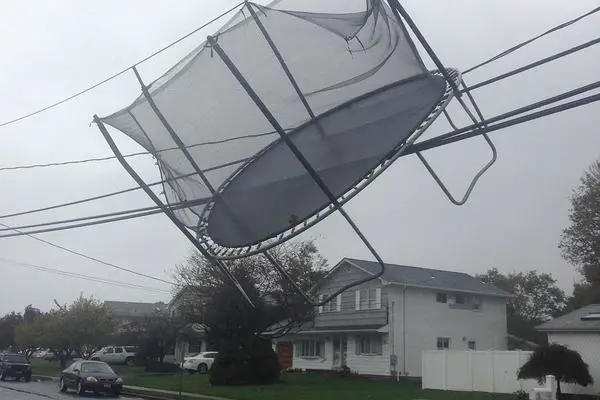How Much Weight to Hold down a Trampoline